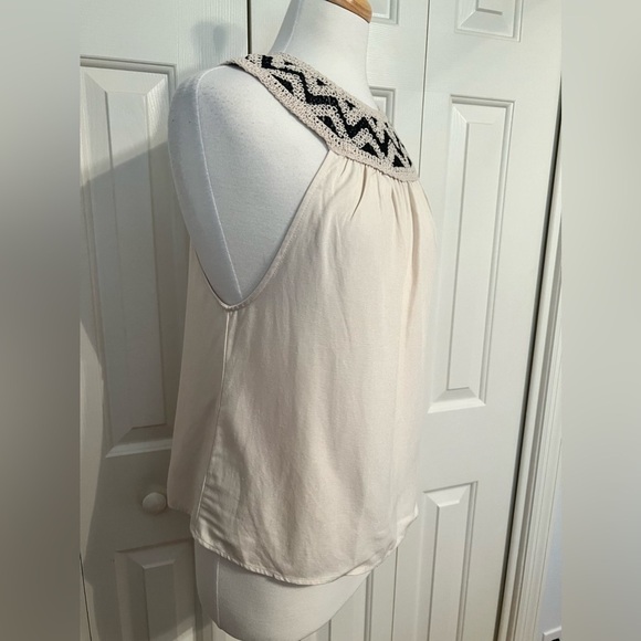 NWT Zara Crocheted Neckline Sleeveless Blouse Cream & Black Size Medium - Picture 4 of 7